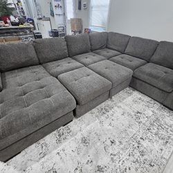 Gray Storage Sectional + Ottoman 126x98x33