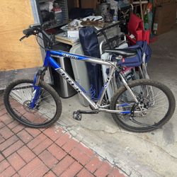 Trek 4300 Mountain bike