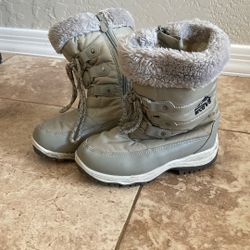 ArctiV8 Kids Snow Boots (Size 1)