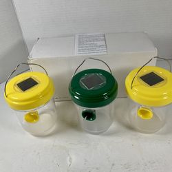 Compact 3 Pack Solar Wasp Traps - NEW