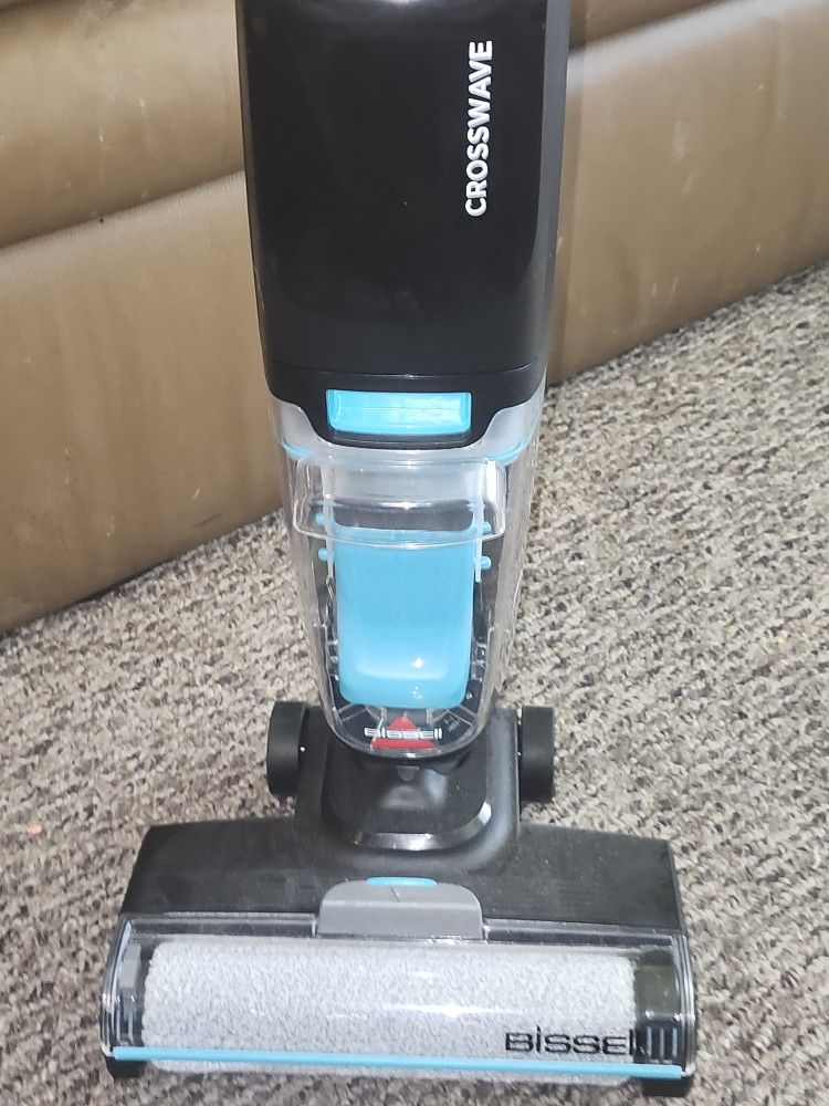 Bissel Eet Dry Vacume