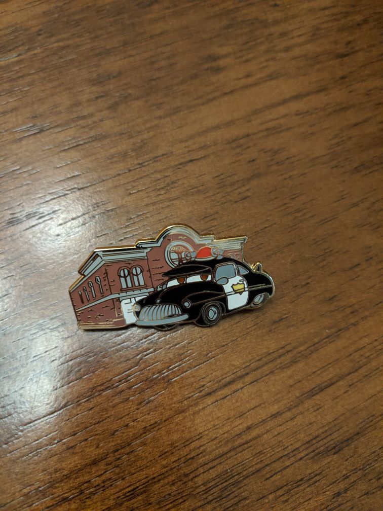 Disney LE pin from 2007 sheriff