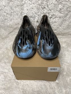 Yeezy Foam RNR MX Cinder Size 10