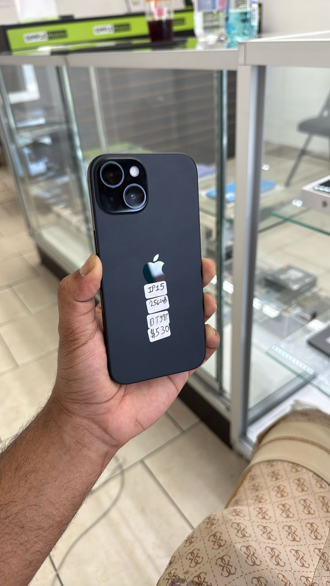 Apple iPhone 15 256gb Unlocked (battery 98%)