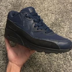 Nike Air Max 90 Essentials ‘Midnight Navy’