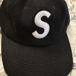 Supreme Hat