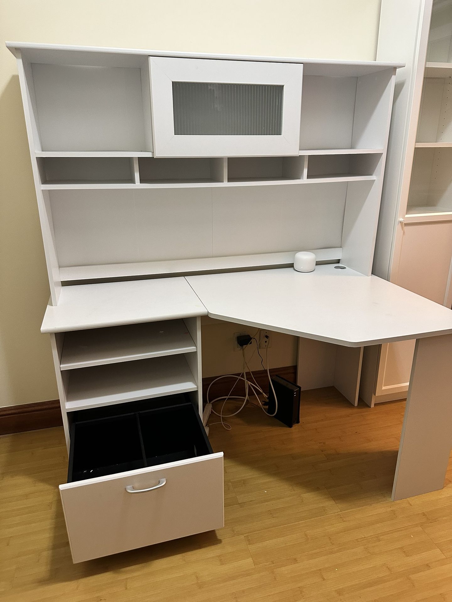 White Reversible Corner Desk With Hutch With Or Without Chair