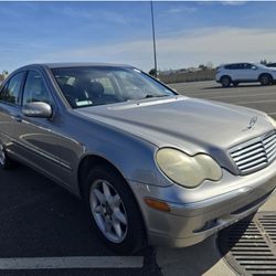 2003 Mercedes 140k Miles –Great Condition
