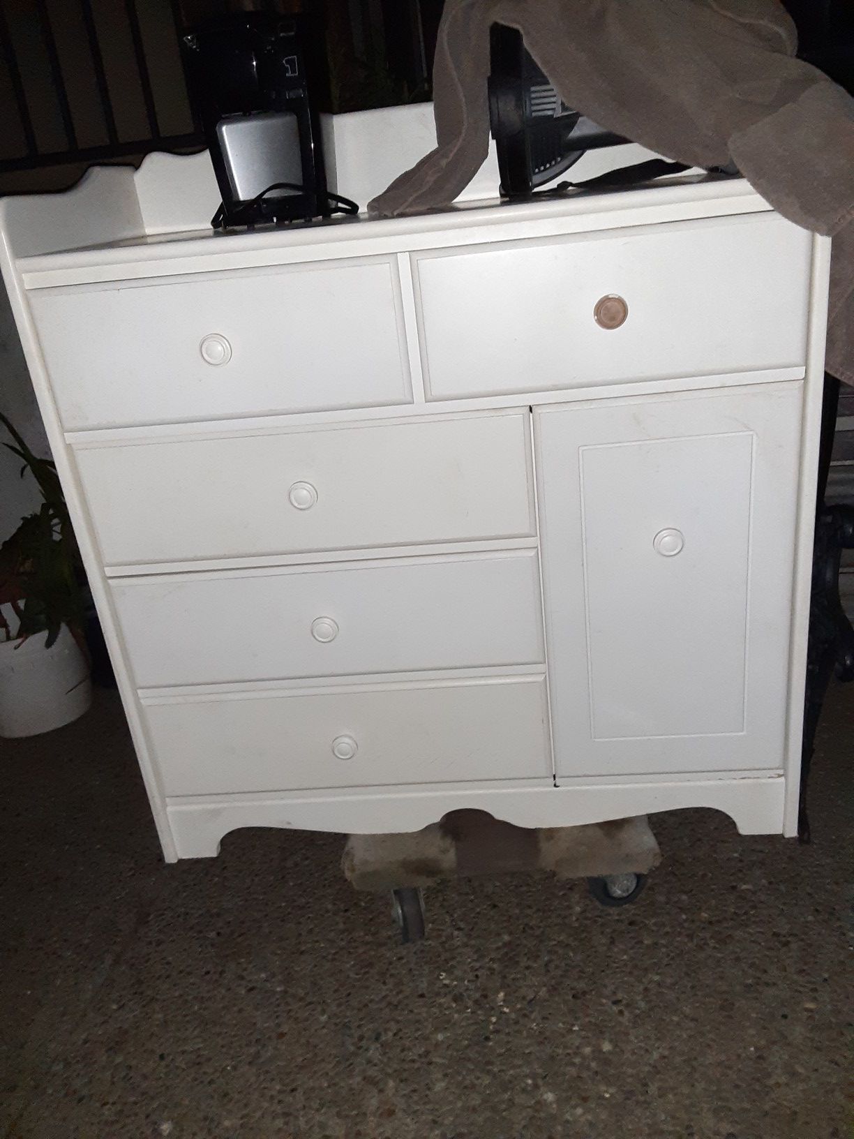 Changing table need gone asap