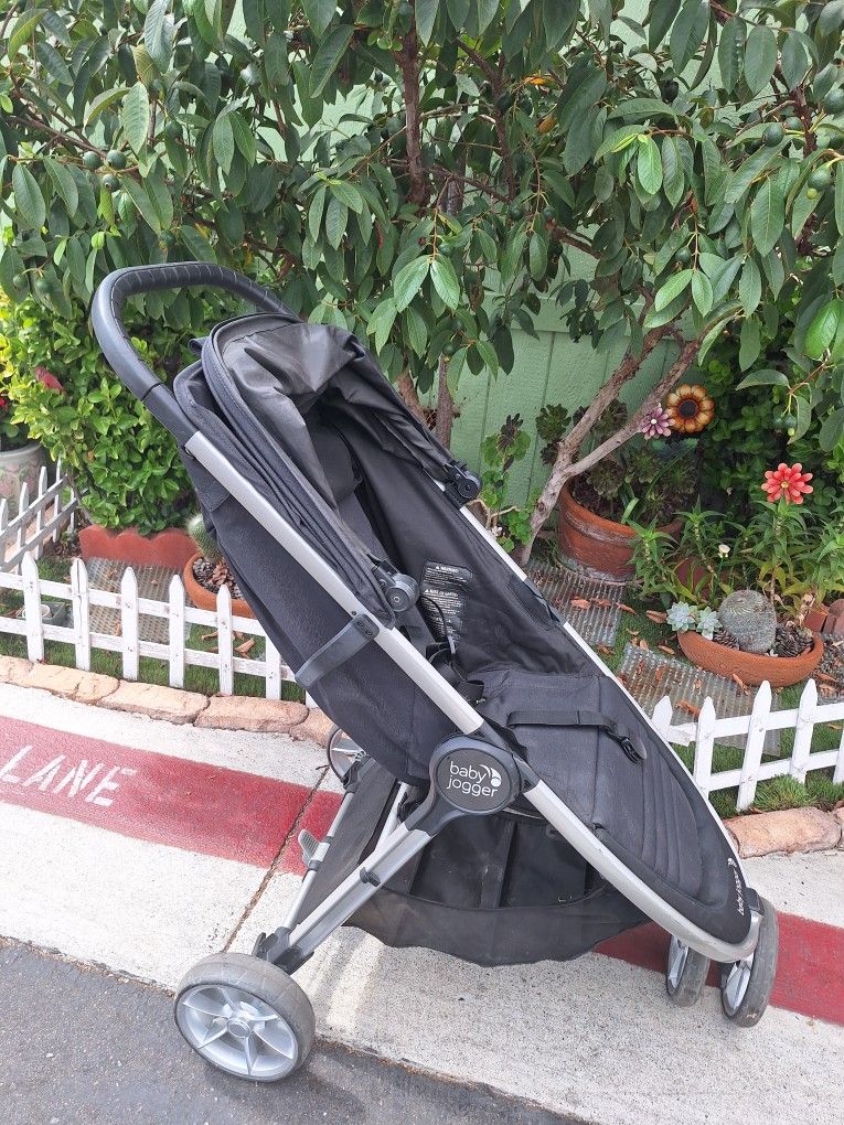 Stroller Works Perfectly Fine!!