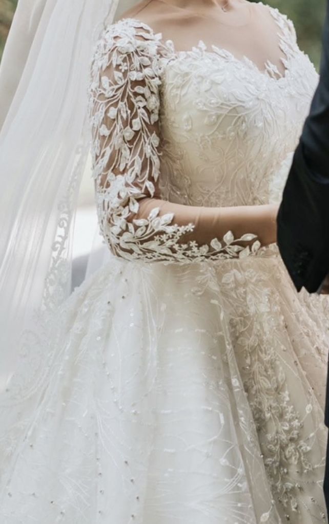 Ball Gown Wedding Dress