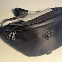 BLACK WAIST BAG FANCY FANNY PACK WITH SILVER ZIP BRAND NEW 