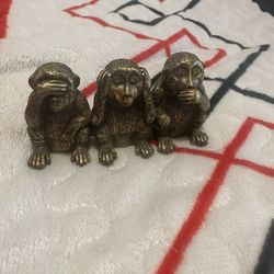 See no evil, hear no evil speak no evil monkey statue