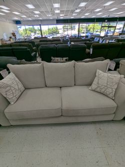 Hawthorne Ivory Sofa