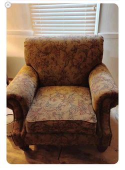 Living room chair