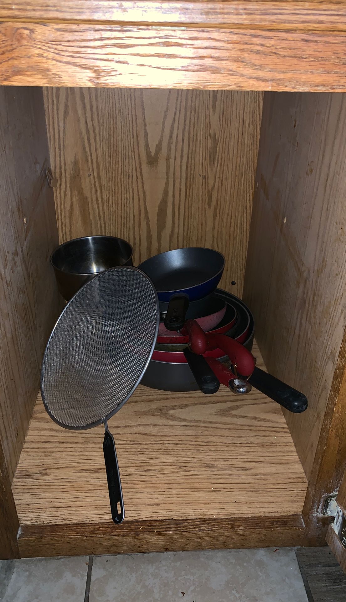 Pot pans and kitchen stuff