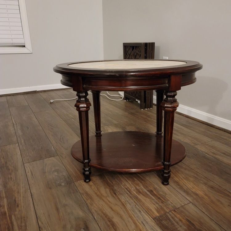 Woode End Table