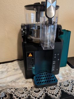 Slushie and Frozen Drink Machine