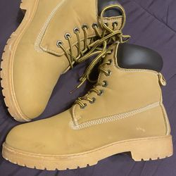 Preowned Men’s  Work Boots
