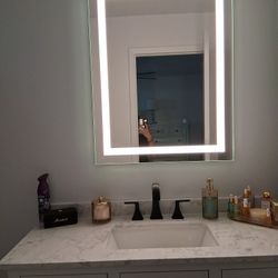 Light on mirror 