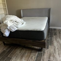 Queen Bedroom Set