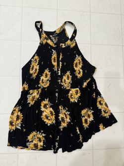 Torrid Size 3 Sunflower Top