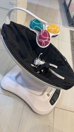 4 Moms Swing