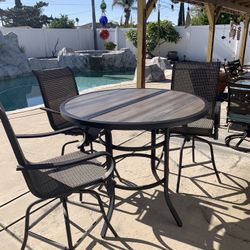 Patio Table And Chairs 