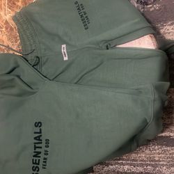 Fake!! Essential Sweats 
