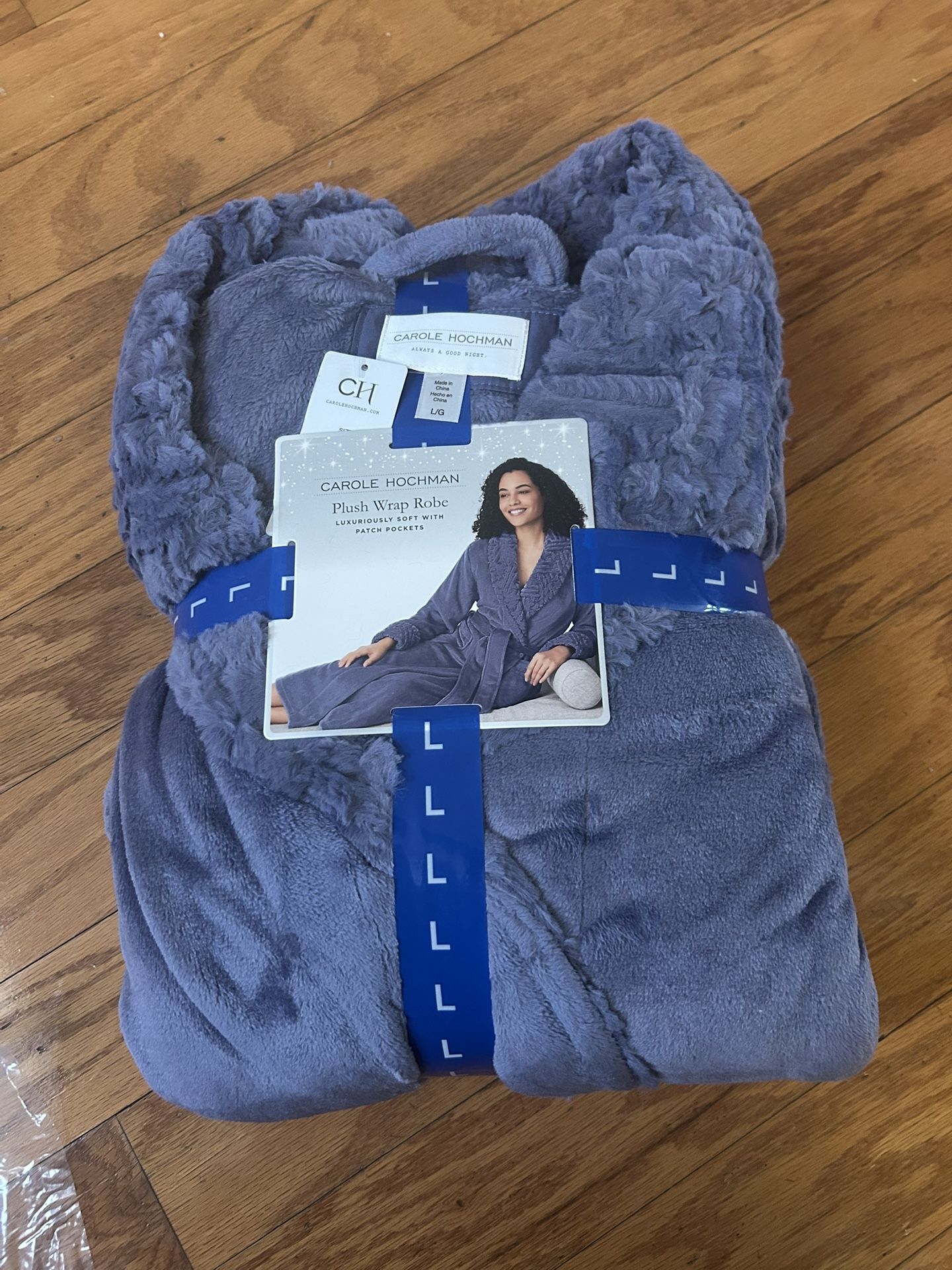 NWT Carole Hochman women plush robe Size L