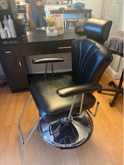 Salon / Barber chair