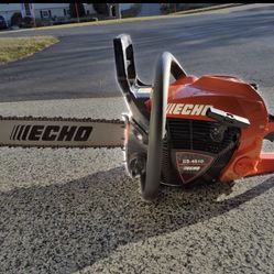 ECHO CS-4510 16" Chainsaw.lightweight yet powerful 45cc gas powered. Easy start anti- vibration. Recently purchased, used only once paid 400$ low ball