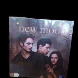 The Twilight Saga: New Moon The Movie Board Game. Sealed. Brand new