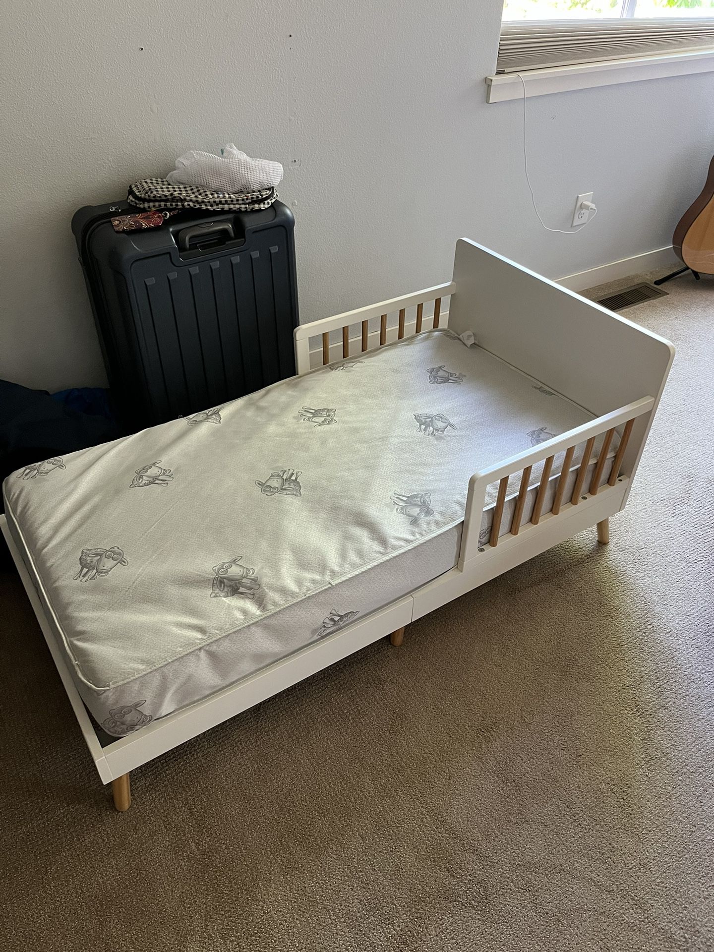 Toddler Bed (target) & Mattress (serta)reversible 