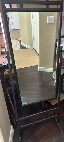 Full length mirror with legs