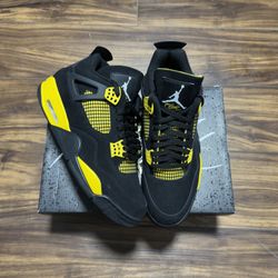 Jordan 4 “Thunder” 
