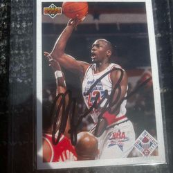 Signed Michael Jordan Card w/ COA (1991 Upper Deck)