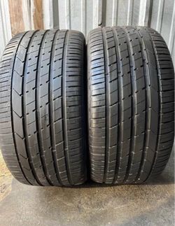 2 tires 285 35 22 Hankook