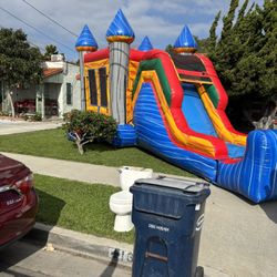 Mechanical Bull & Bounce Houses – Event Equipment