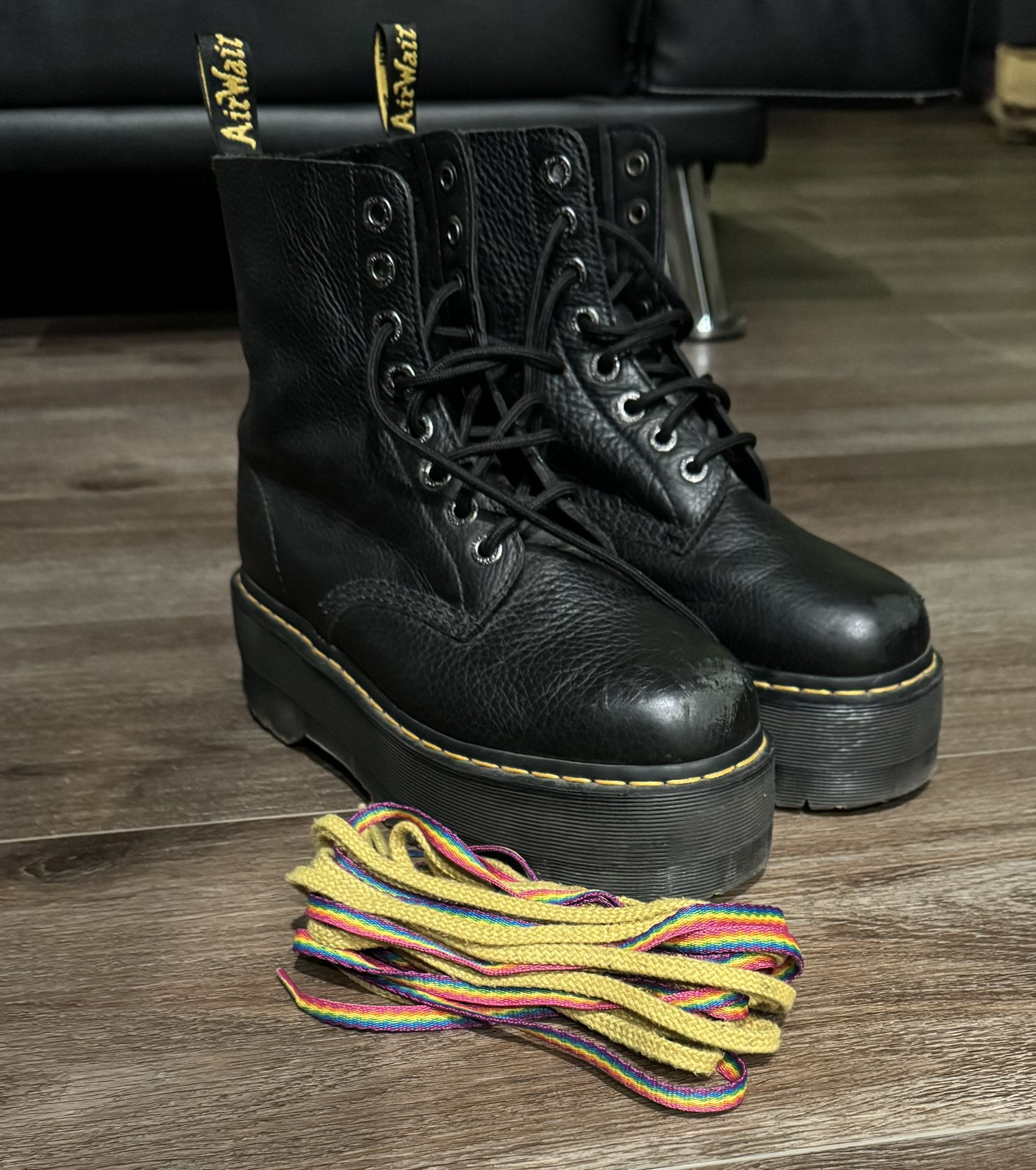 Dr. Martens 2” Platform