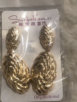 Lovely Dangle Earrings