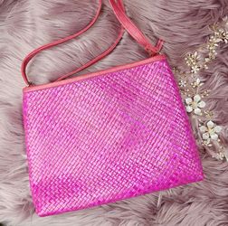 Pink slingbag