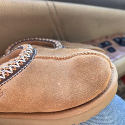 Kids Shoes Uggs Size  USA 9 Girls Boys 