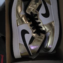 Used Jordan 1s