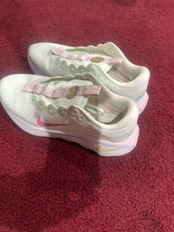 Women Nike  shoes