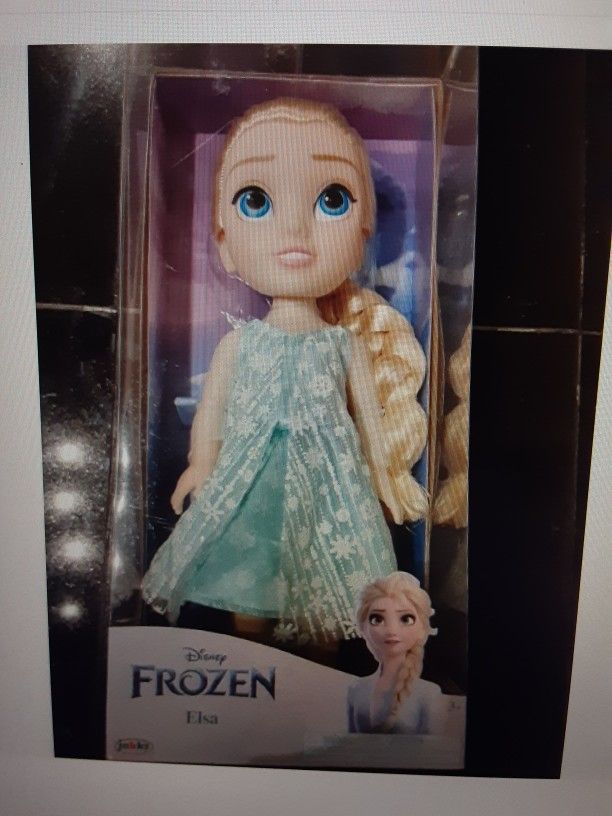 Large Disney Princess Frozen Queen Elsa