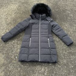 DKNY Black Hooded Puffer Coat with Faux Fur Trim – Women's Size Large