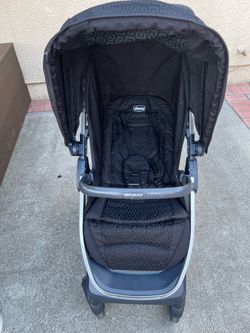 Chicco Bravo Quick-Fold Stroller – Black/Silver (Great Condition)