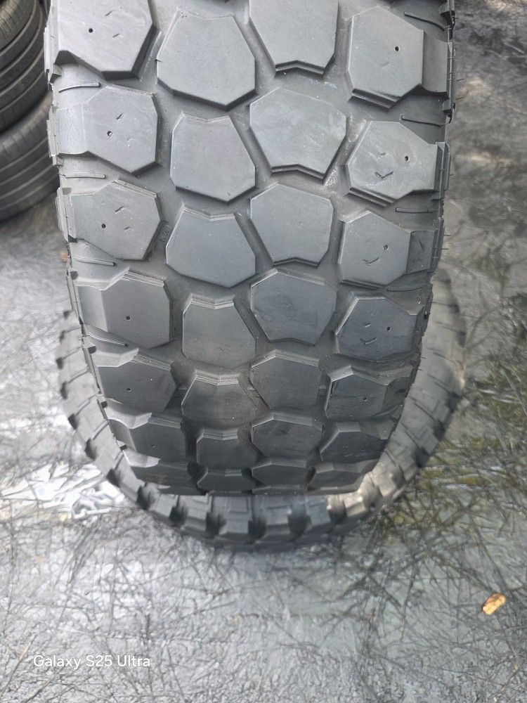 Used Tires 285/70/17
