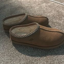 Uggs Tasmans Kid size 6